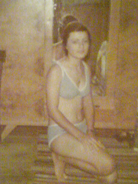 My mom abou 30years ago greek milf #4632991