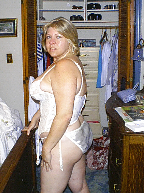 Chubby MILF Wife Marie Bra and Panties #9373229