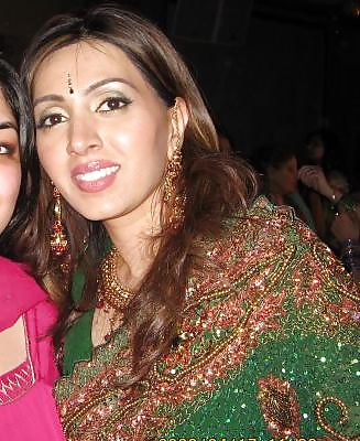 Indian Heiß Und Sexy, Desi, Nri, Panjabi Betrug Schlampe Frau !! #11321103