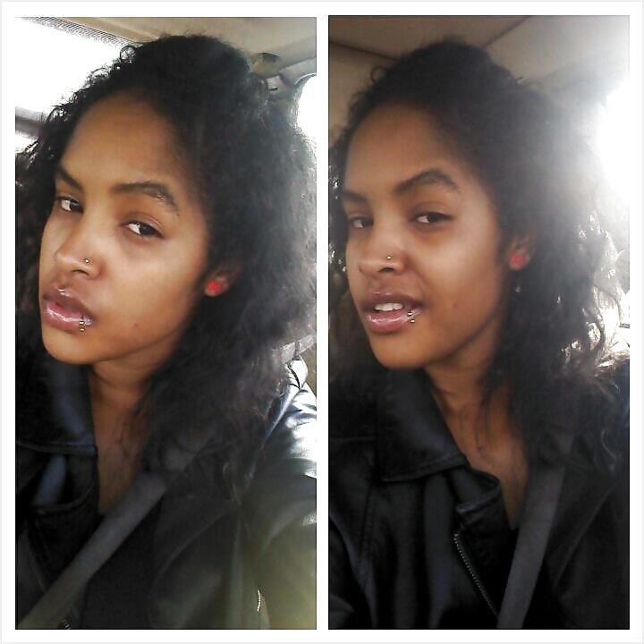 Ayudándome a correrme
 #18765840