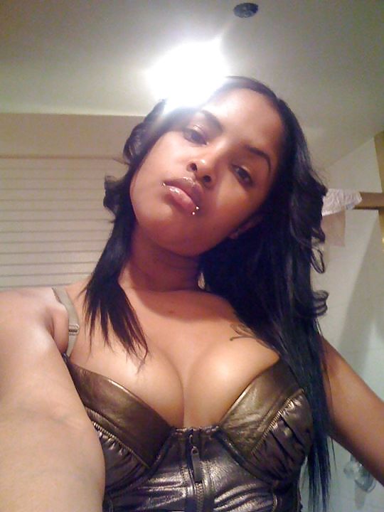 Ayudándome a correrme
 #18765871