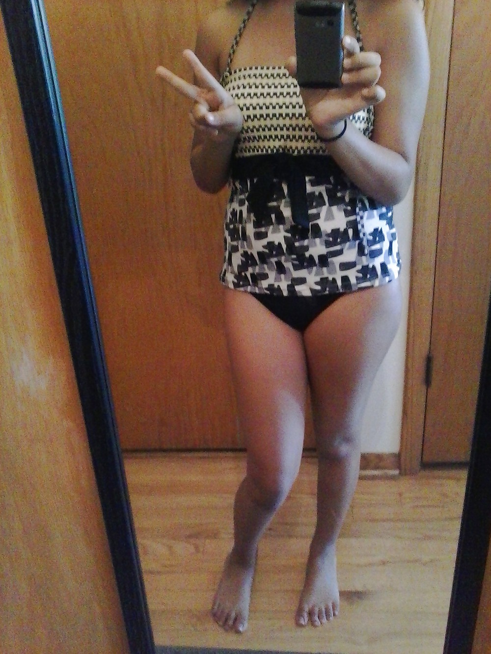 How do i look? #19818770