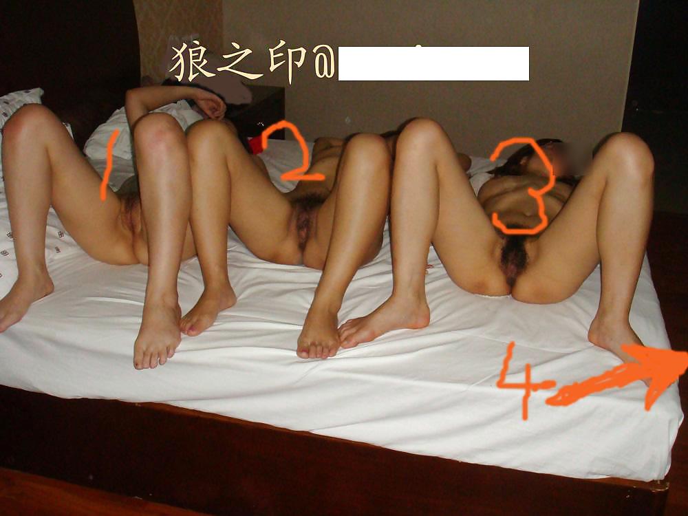 Tre mogli cinesi che tradiscono
 #15140859