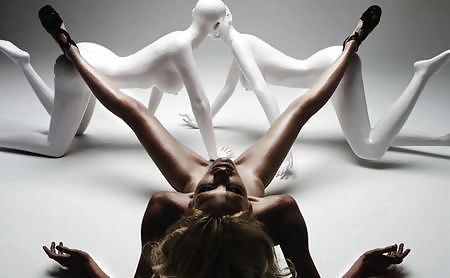 挑発的な... 
 #11572983