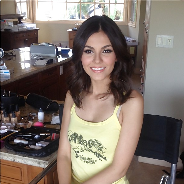 Victoria Justice- 13 #15588129