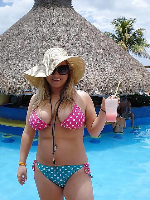 SEXY FACEBOOK CHICKS #9710481