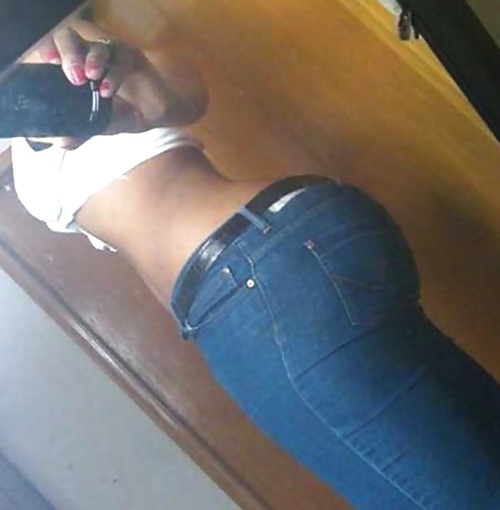 I see booty...i see booty
 #10651515