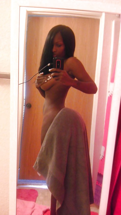 I see booty...i see booty
 #10652396