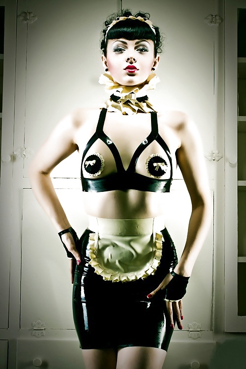 Fetisch-Puppen (Zofe, Latex, Uniform) #17751362