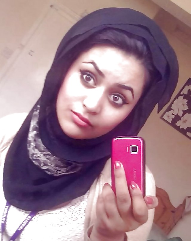 Selfshot bangladeshi slut
 #21573840