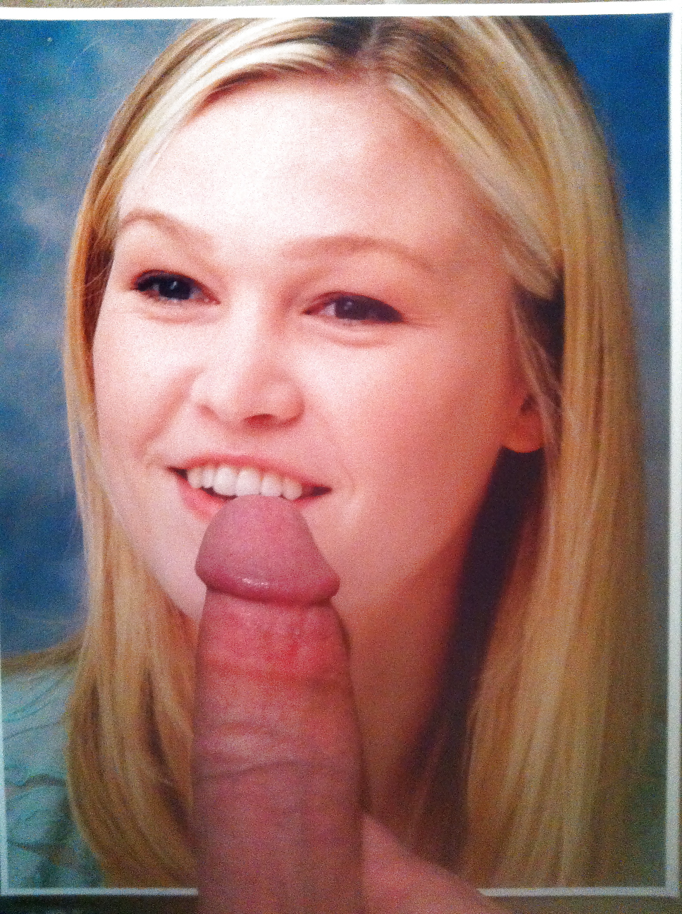 Julia Stiles #22682887