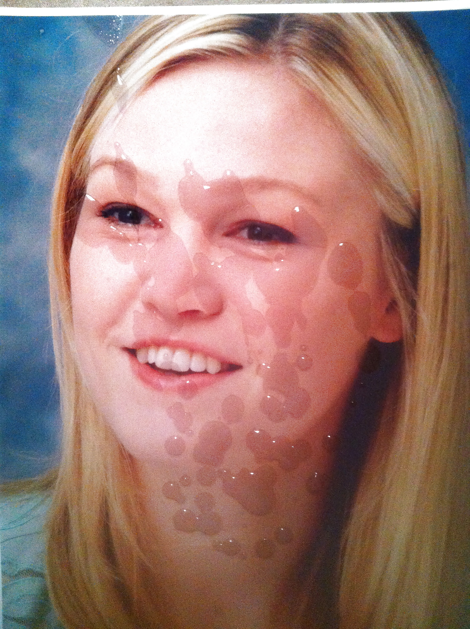 Julia Stiles #22682890