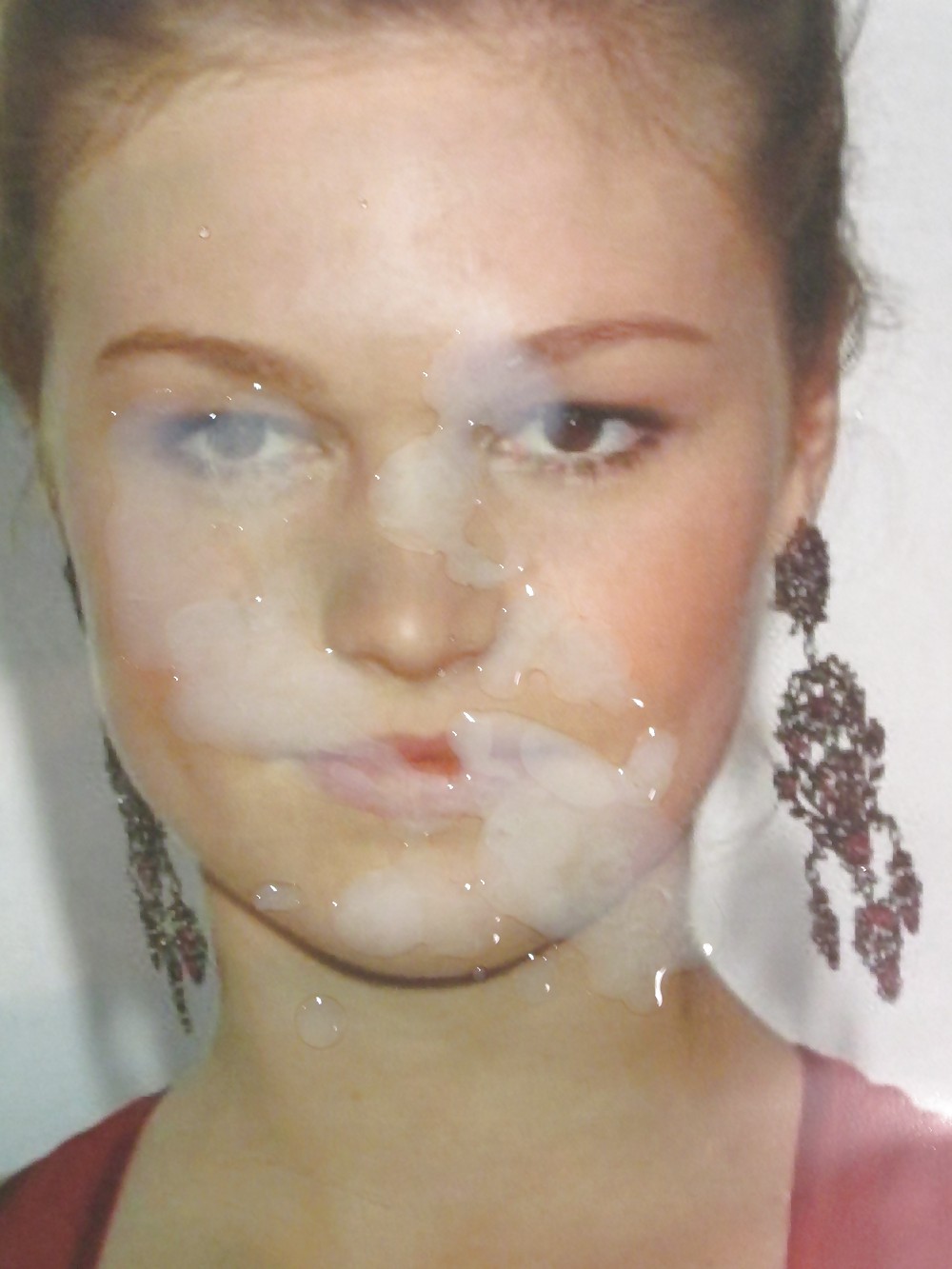 Julia Stiles #22682932