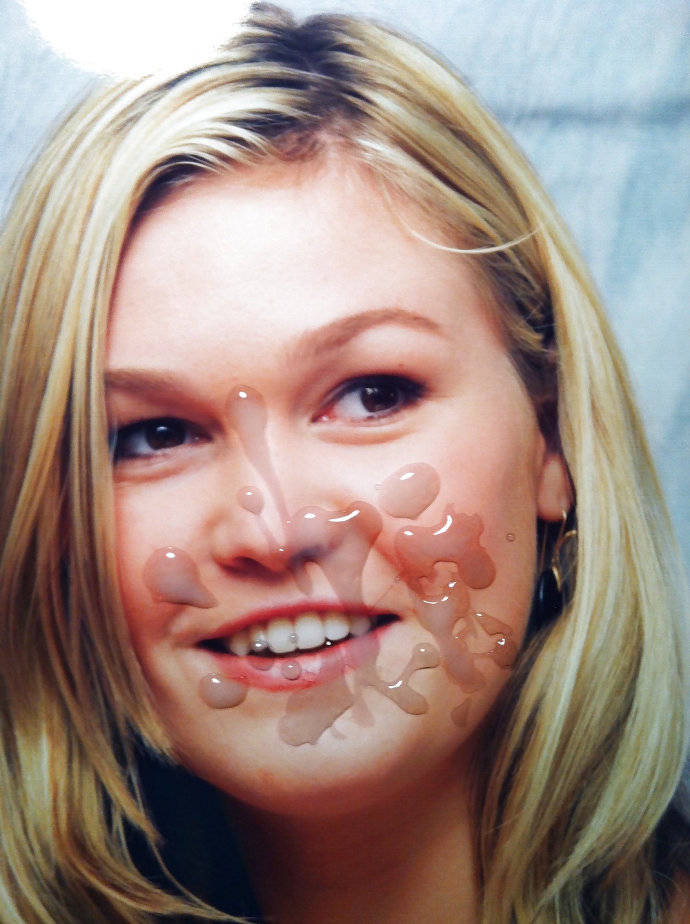 Julia Stiles #22682940