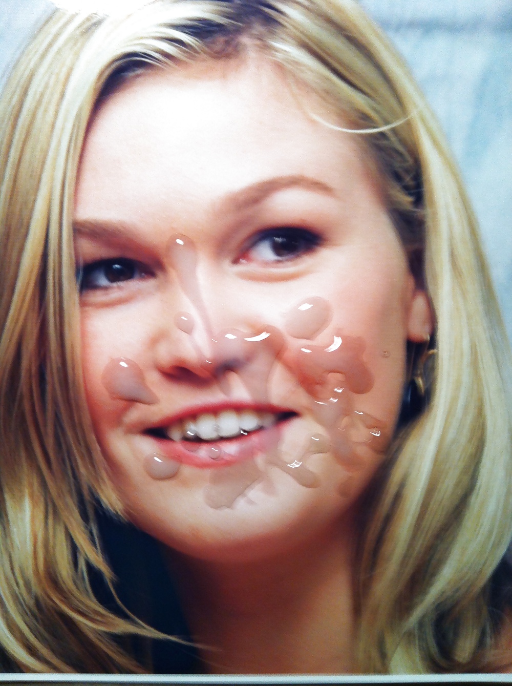 Julia Stiles #22682946