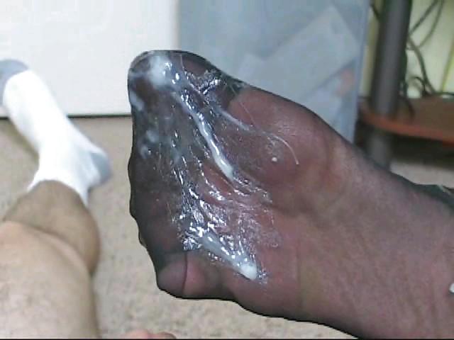 臭い靴下で足にザーメンをかける vol.1
 #3249997