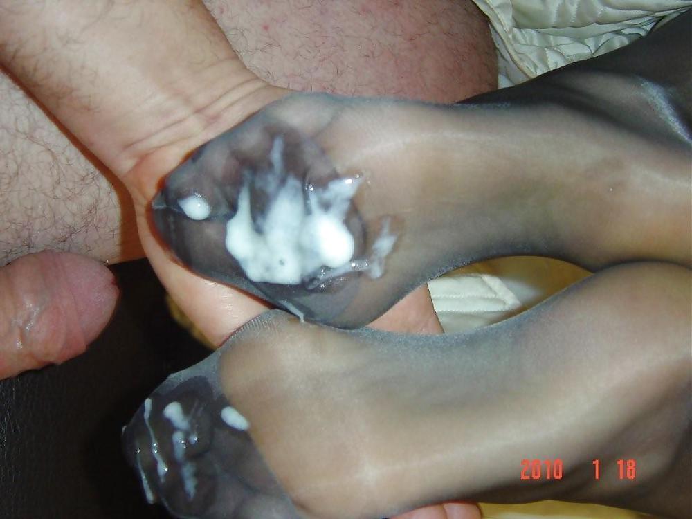 臭い靴下で足にザーメンをかける vol.1
 #3250061