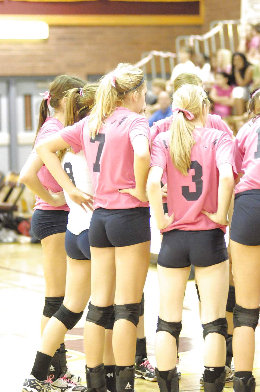 MANY ASSES (VOLLEYBALLS TEENS PLAYERS) #14787883