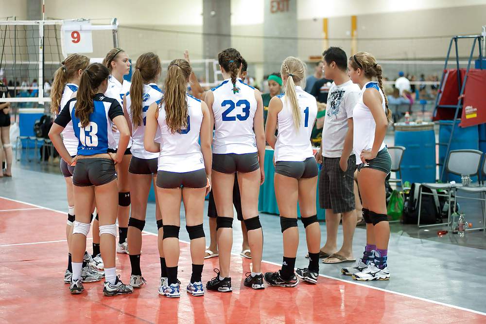 MANY ASSES (VOLLEYBALLS TEENS PLAYERS) #14787966