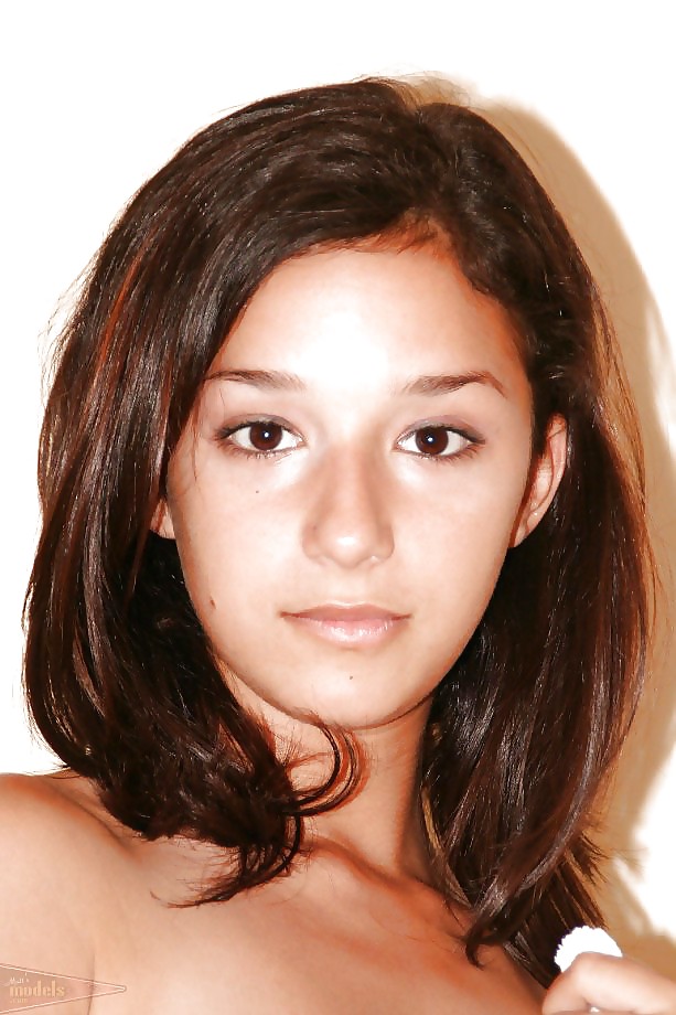 Hot teen brunette amatoriale
 #18476629