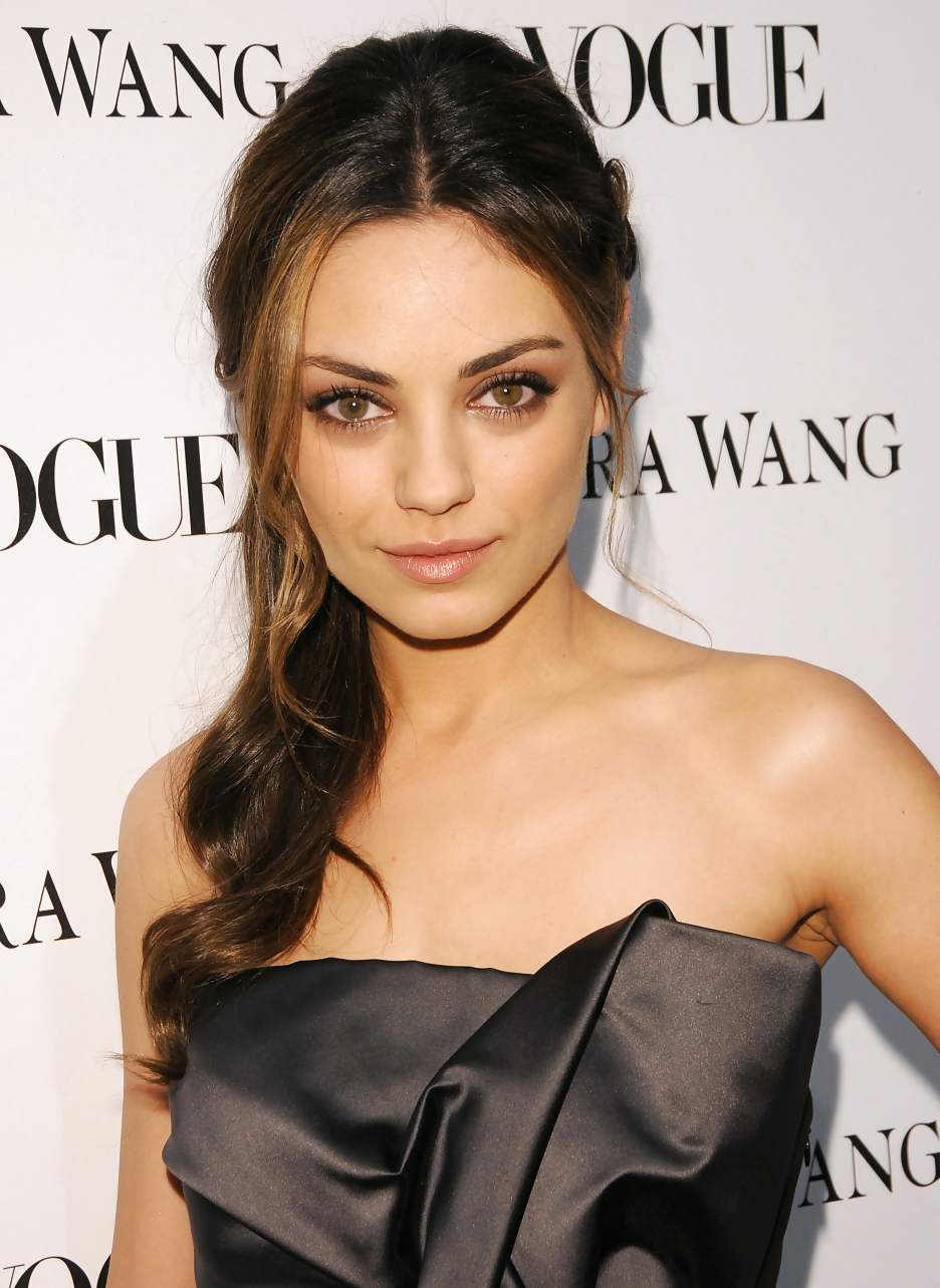 Mila kunis
 #18666703