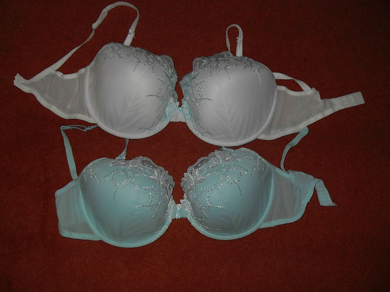 Reggiseni grandi in tanti
 #9534827