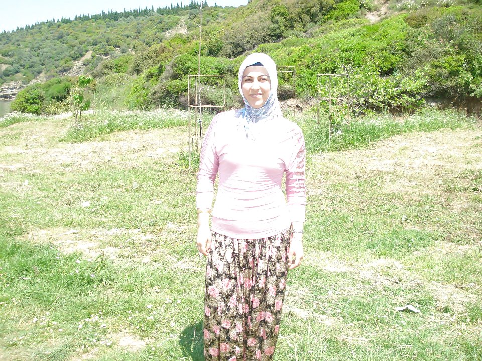 Türkisches Arabisches Hijab, Turban Tragenden Asiatischen Busch #11320505