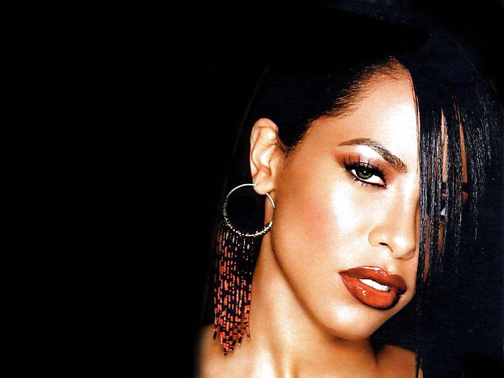 Hot Celebs - Aaliyah #7334013