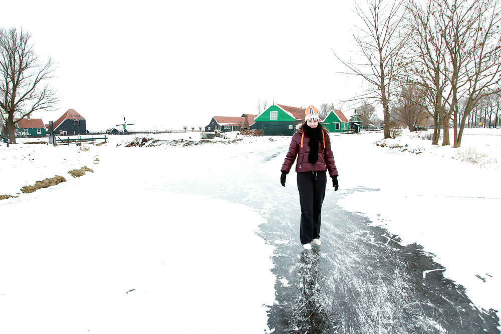 Julia,Elisa,Britt & Gylve on the Dutch Ice. #7285463
