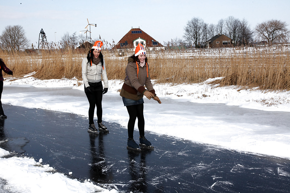 Julia,Elisa,Britt & Gylve on the Dutch Ice. #7285919