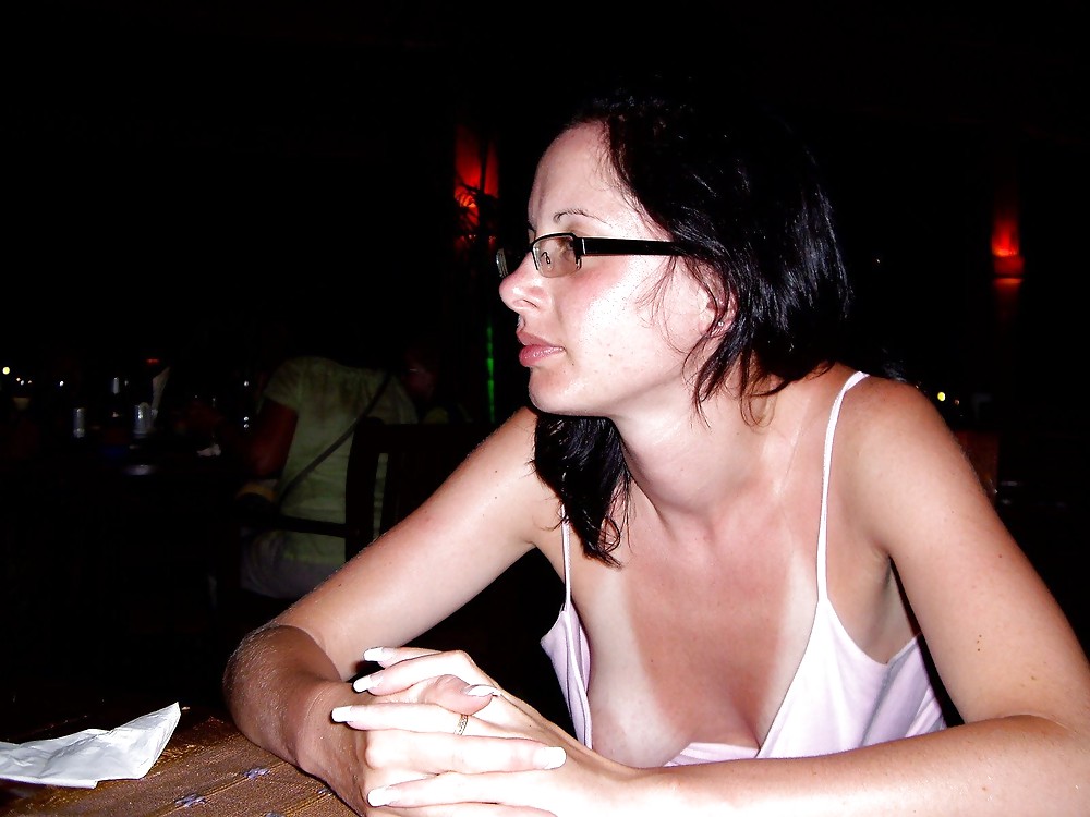 Braless 22.
 #4805815