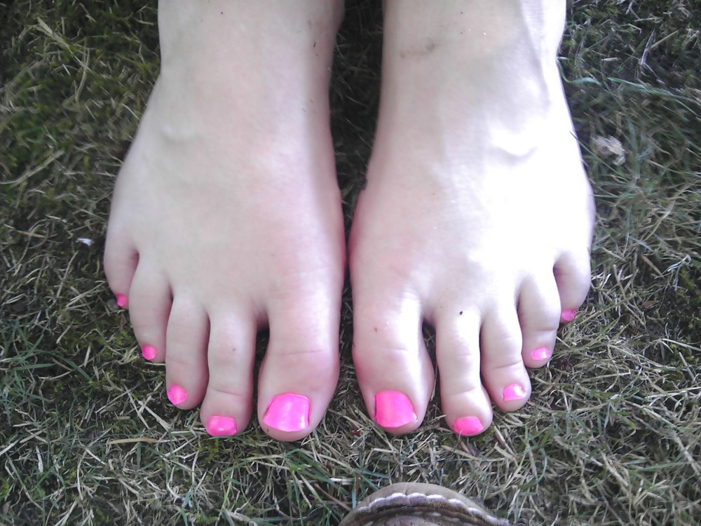 Crossdressing polka dot thongs and pink toe nails #9966214