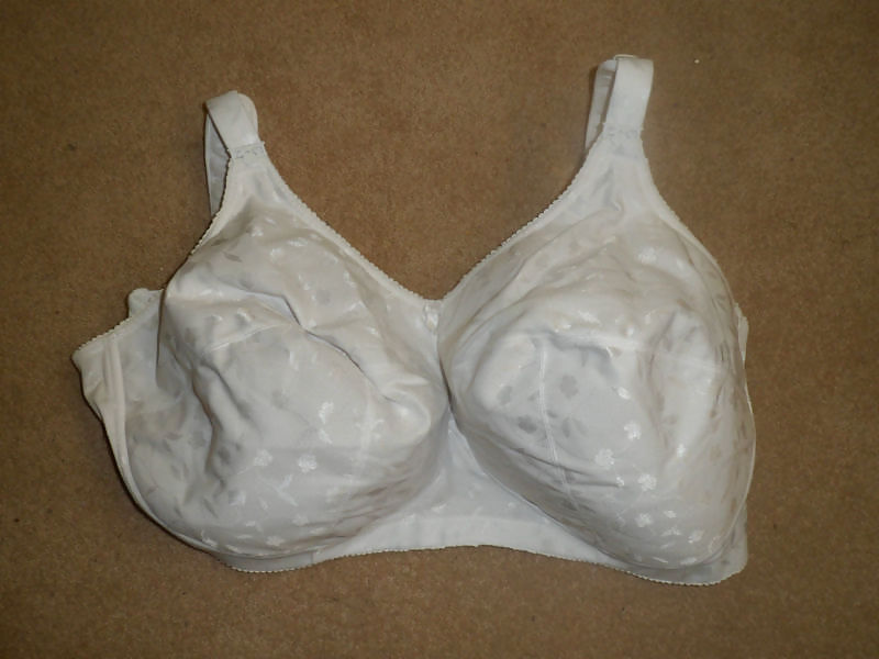 Used J and K Bras #11253822