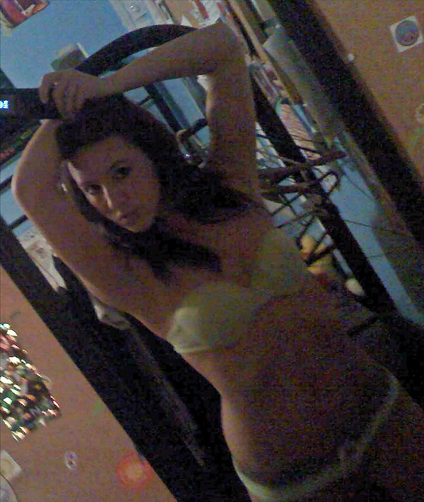 Teen very sexy 18yr old who use to send me her pics #7187756