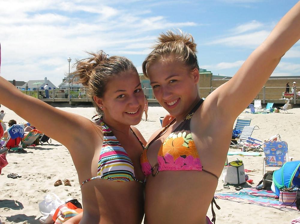Lesbische Mädchen Am Strand #58141