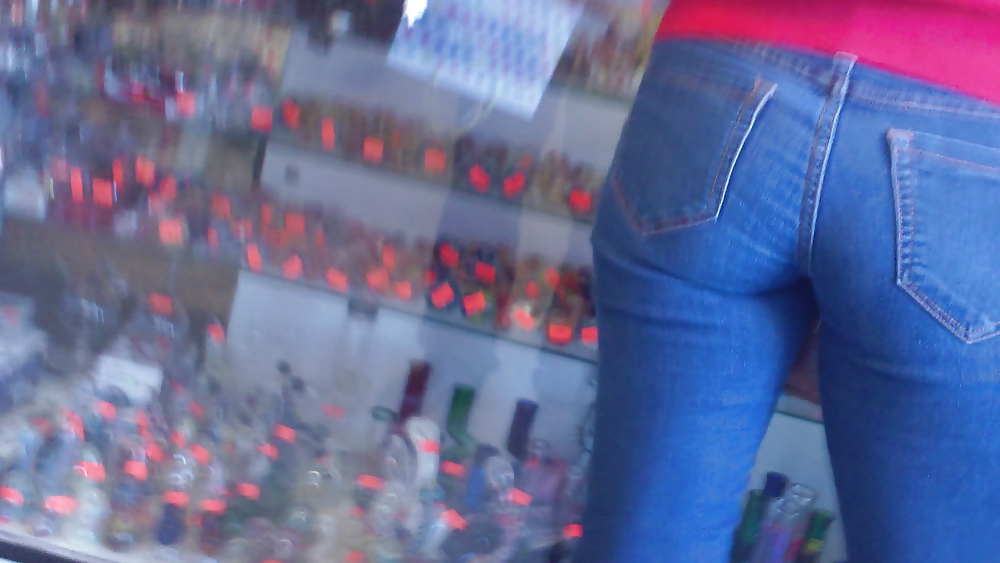 Ass & Hintern In Engen Aussehenden Blauen Jeans Fein #11220587