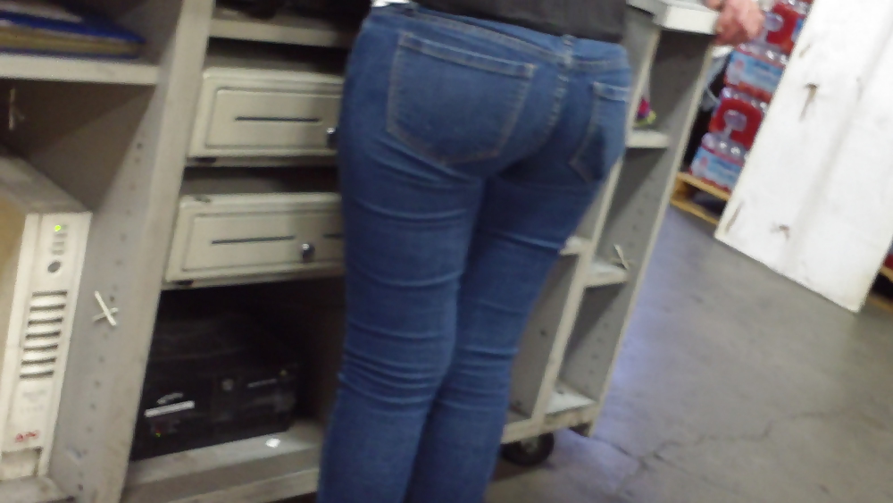 Ass & Butt in tight Blue Jeans looking fine  #11221118