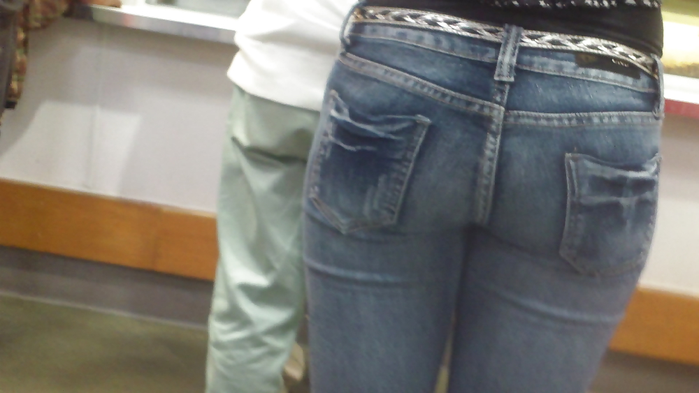 Ass & Hintern In Engen Aussehenden Blauen Jeans Fein #11221313