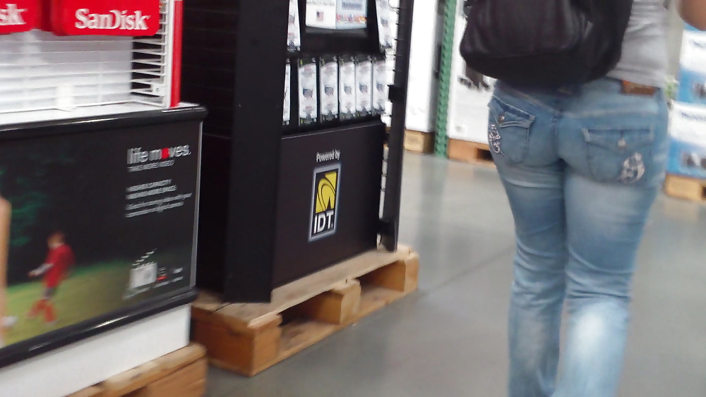 Ass & Hintern In Engen Aussehenden Blauen Jeans Fein #11221411