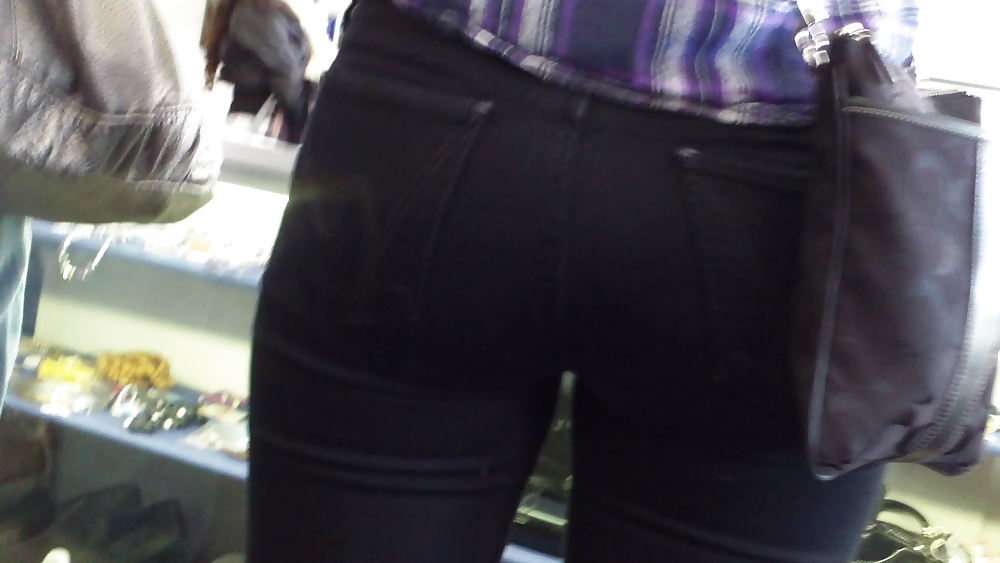 Ass & Hintern In Engen Aussehenden Blauen Jeans Fein #11222162