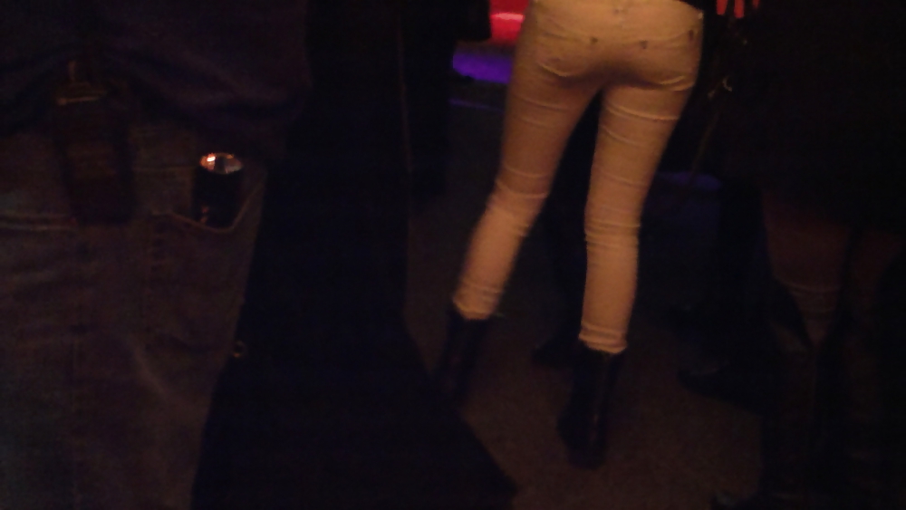 Ass & Butt in tight Blue Jeans looking fine  #11223880