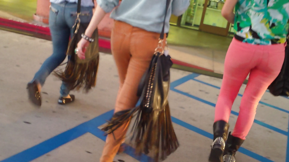 Ass & Hintern In Engen Aussehenden Blauen Jeans Fein #11223969