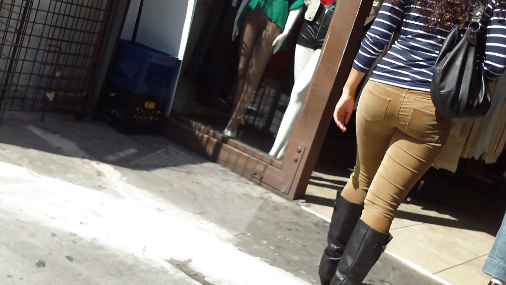 Ass & Hintern In Engen Aussehenden Blauen Jeans Fein #11224525