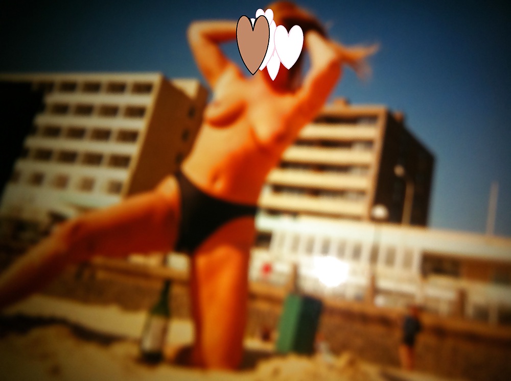 Horny exhib gf on beach #8810895