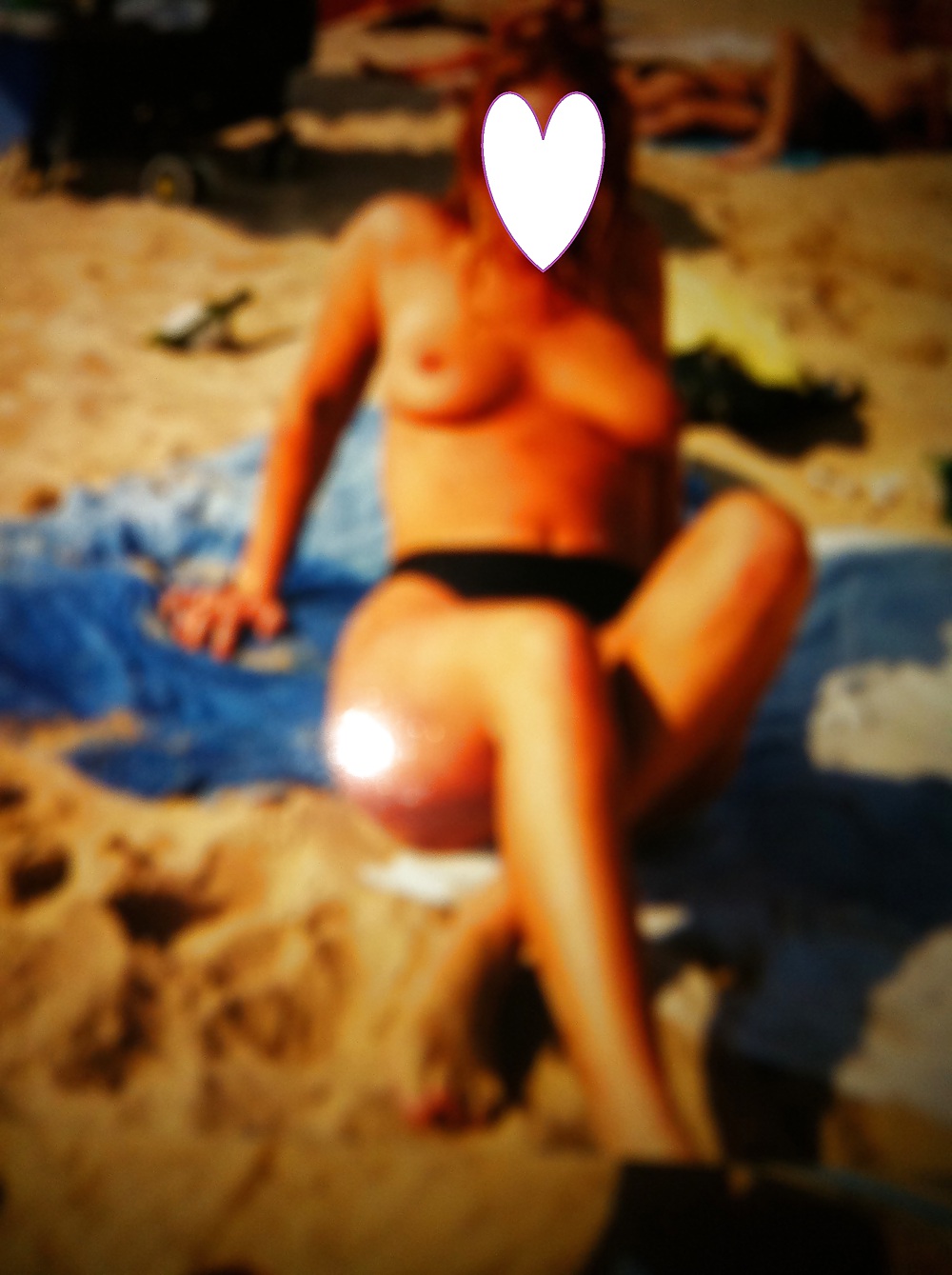 Horny exhib gf on beach #8810905