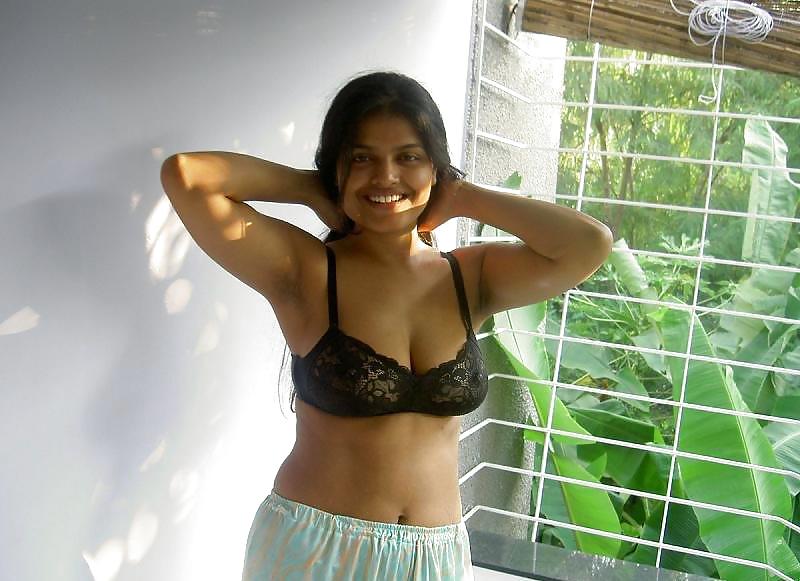 Sonalibhabhi from ahmedabad.
 #6382955