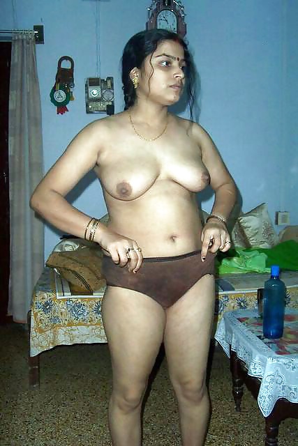 Ragazze indiane nude 
 #17397334