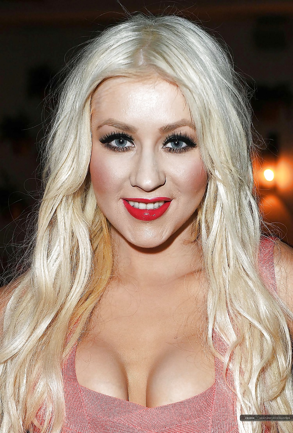 Christina aguilera
 #17977621