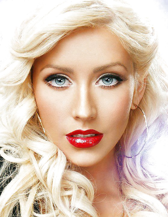 Christina aguilera
 #17977769