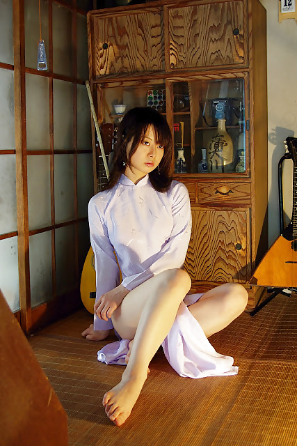 セクシーなアオザイ
 #14663144